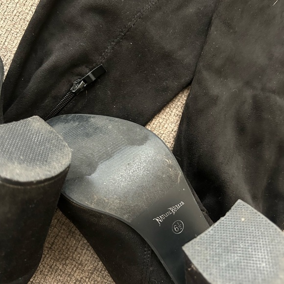 Thigh high boots - Picture 4 of 4